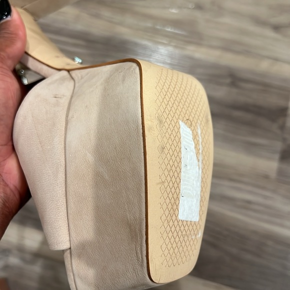 Venita Aspen for Gianni Bini - Suede Tan Platform Sandals - Picture 11 of 16